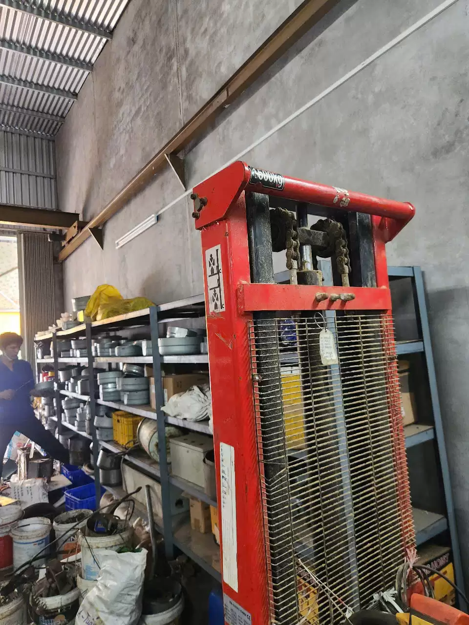 중고 SEMI – ELECTRIC 스태커 (STACKER) 1.5톤