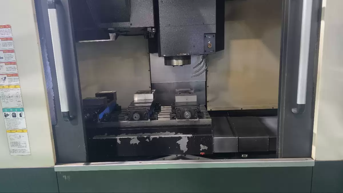 중고 현대위아 (HYUNDAI WIA) CNC 탭핑 머신 KF4600