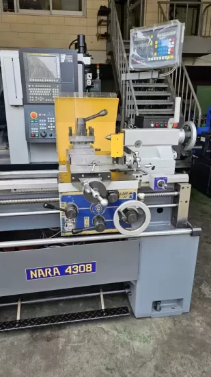범용 선반 (기계식 수동 선반 / Manual Lathe) GOMT